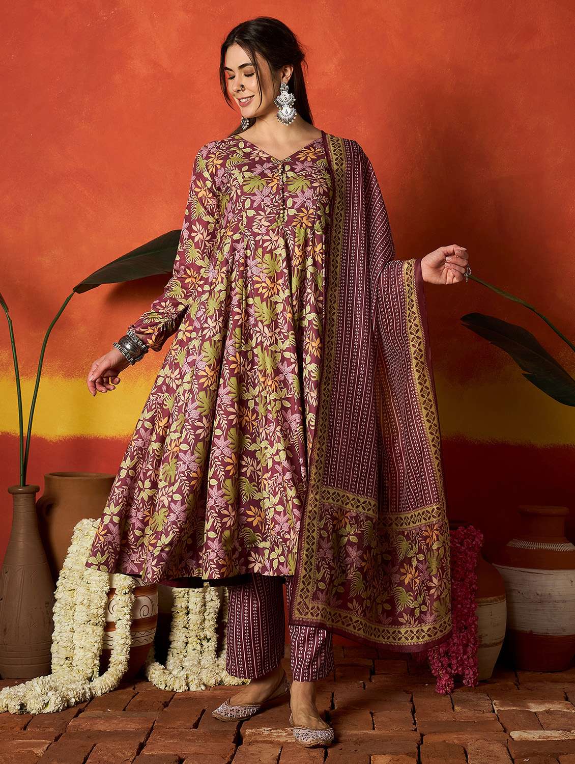 women printed long sleeves kurta pant set with dupatta
