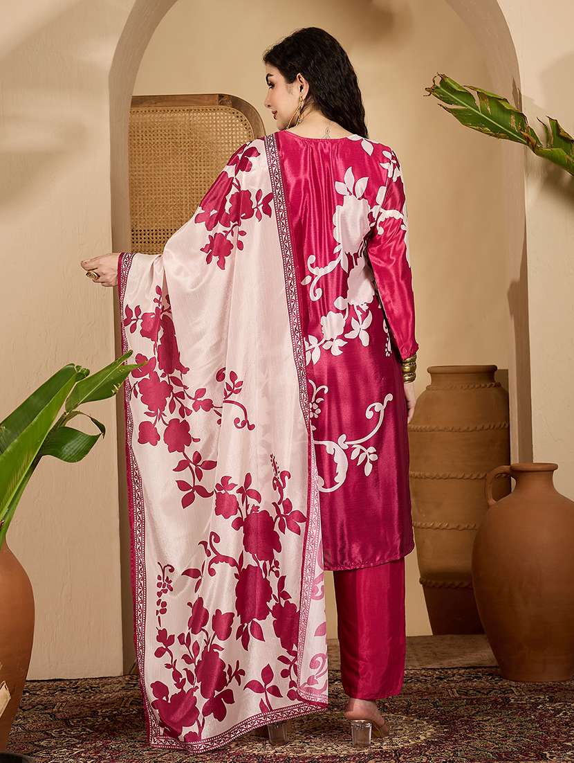 women printed three quarter sleeves kurta pant set with dupatta - 22513958 -  Standard Image - 3