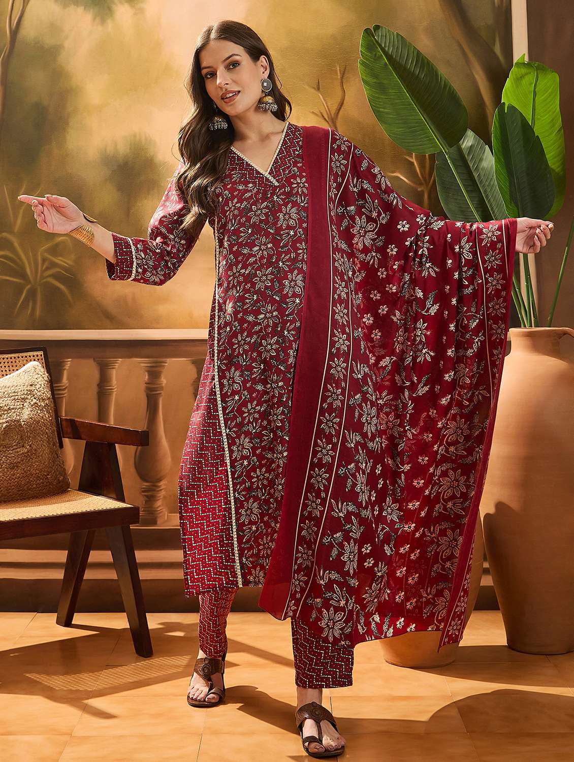 women printed three quarter sleeves kurta pant set with dupatta