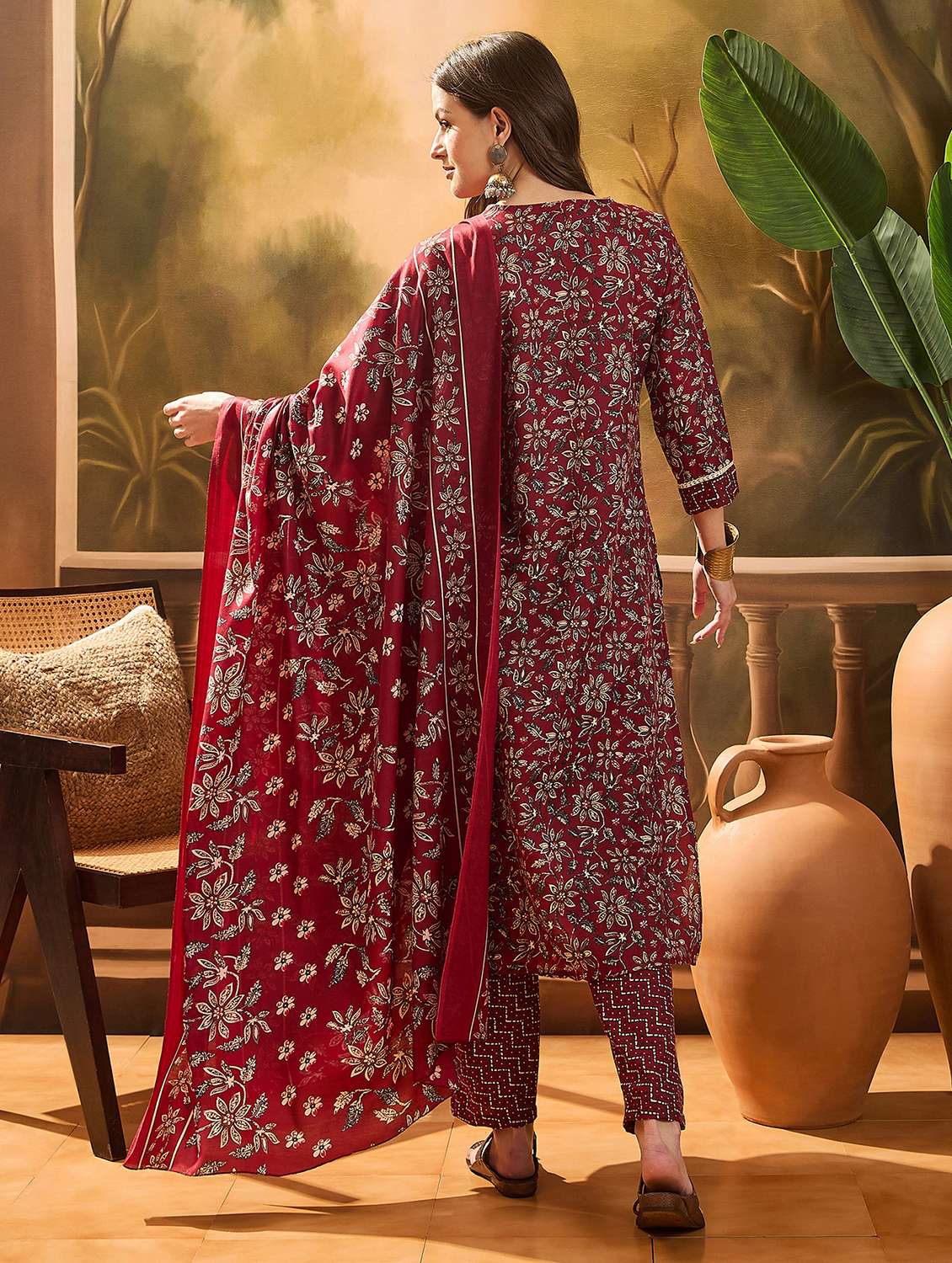 women printed three quarter sleeves kurta pant set with dupatta - 22514013 -  Standard Image - 3