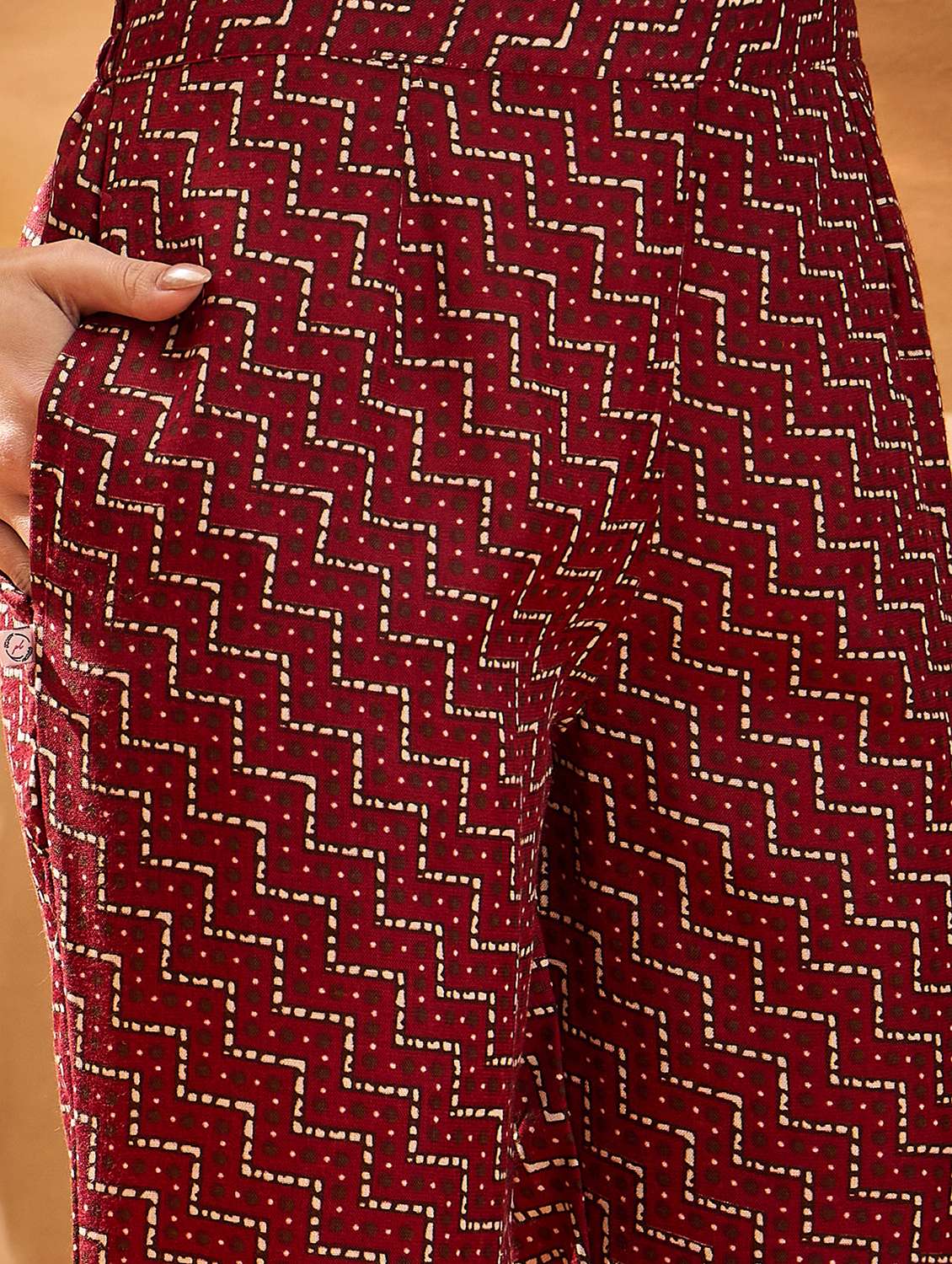 women printed three quarter sleeves kurta pant set with dupatta - 22514013 -  Standard Image - 5