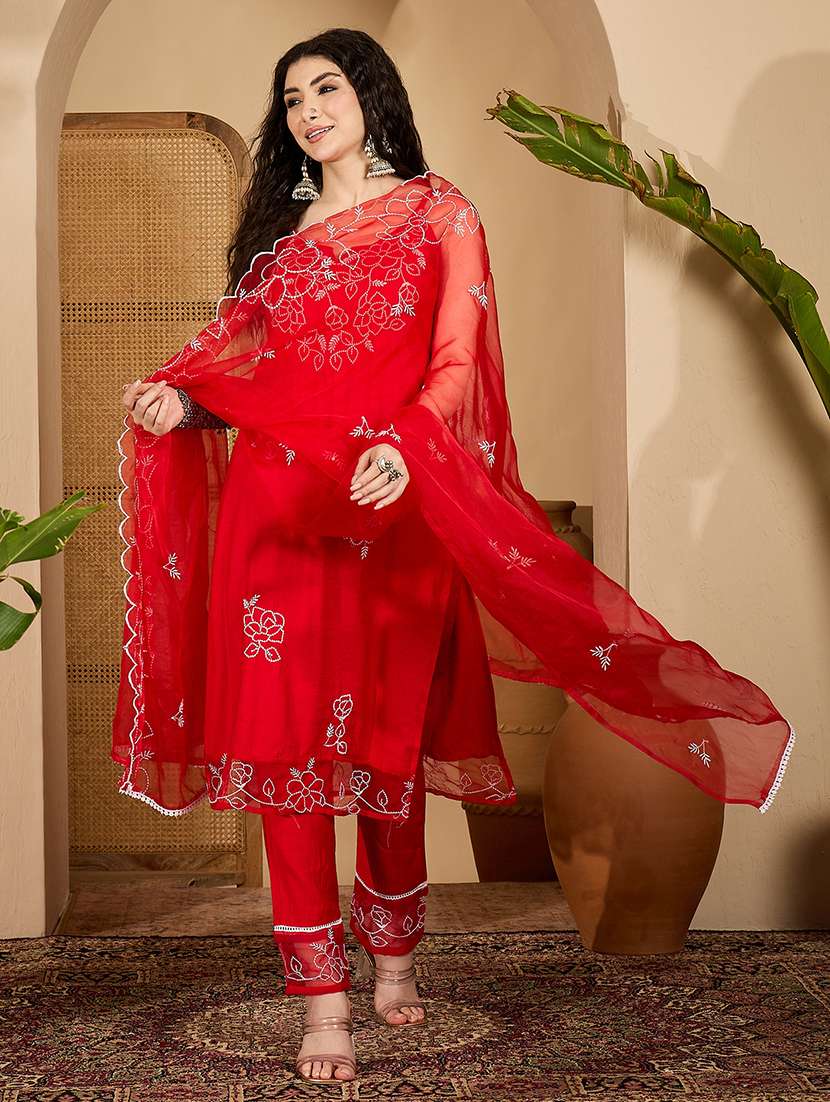 women embroidered shoulder strap kurta pant with dupatta set