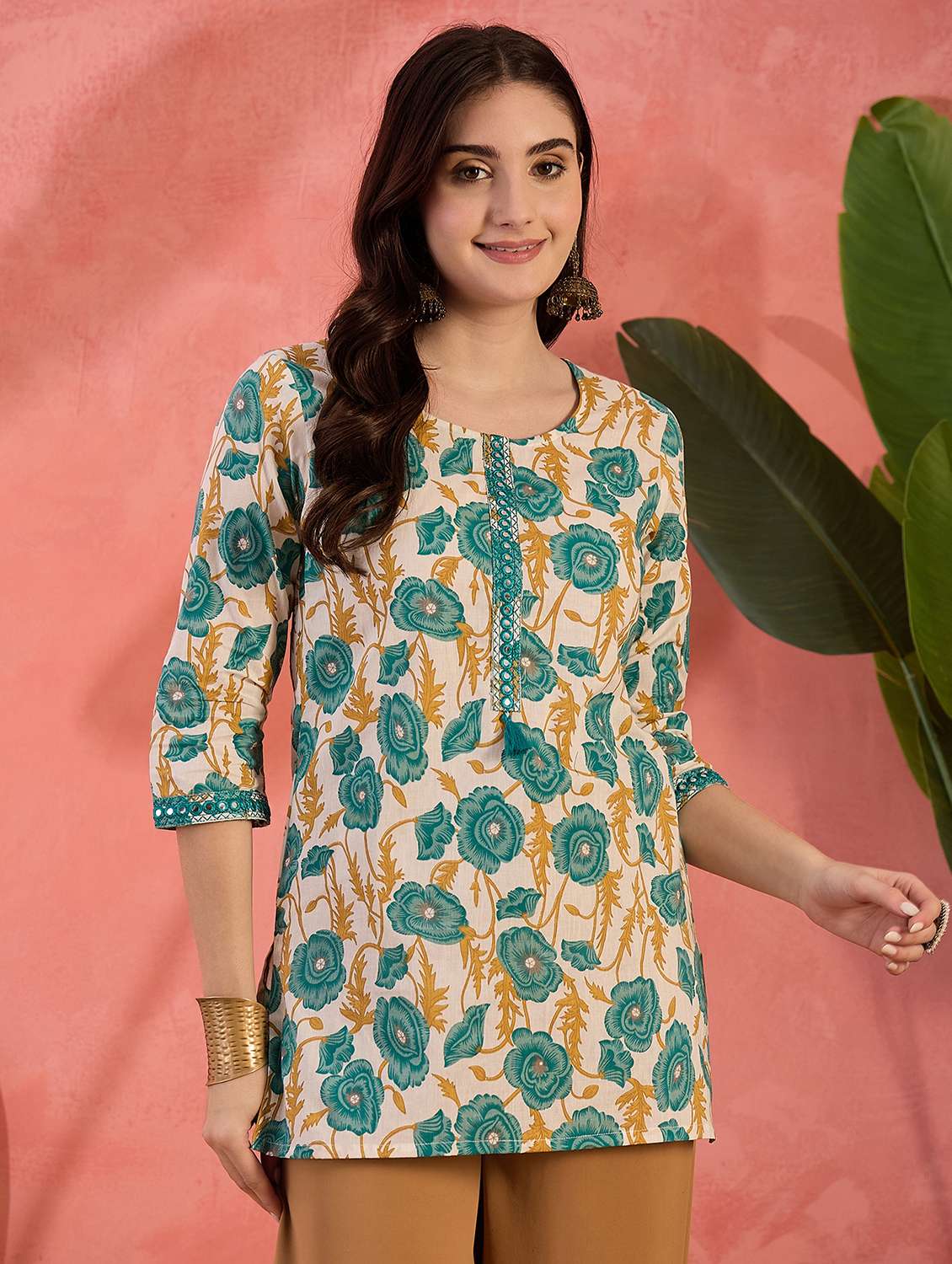 women printed three quarter sleeves straight kurti