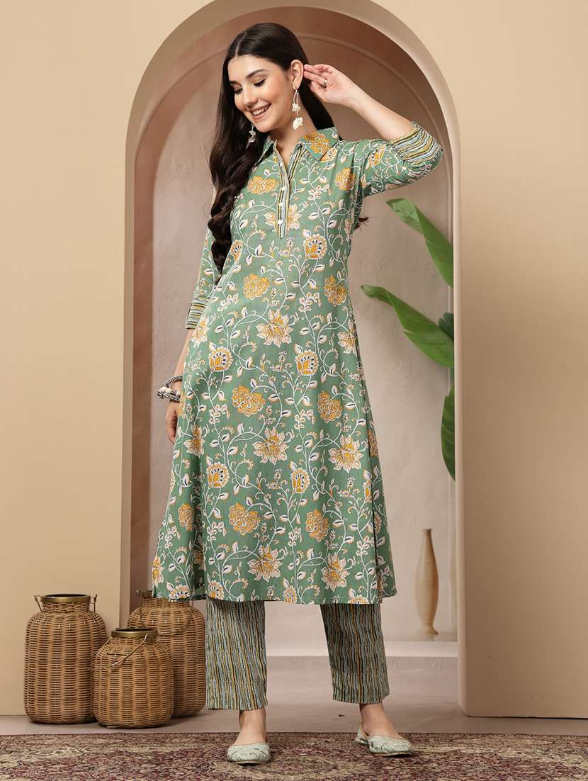 women printed collared kurta and pant set - 22514436 -  Standard Image - 3