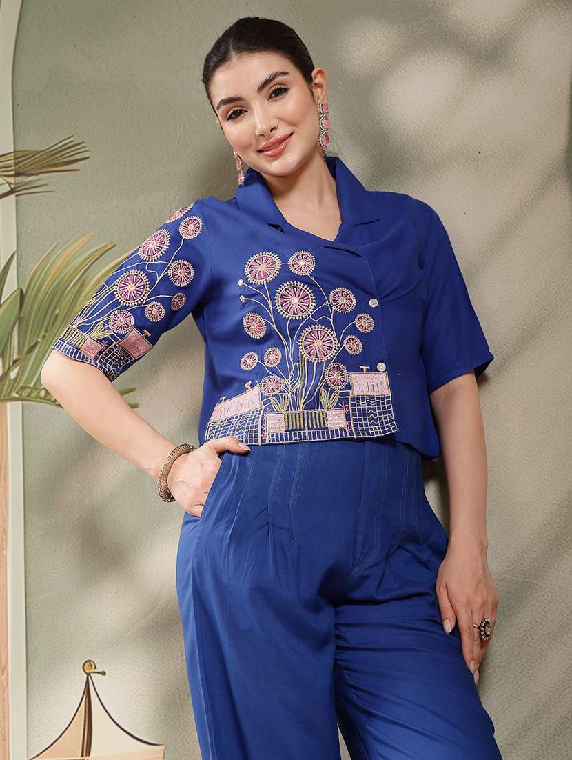 women embroidered short sleeves shirt and trouser co-ord set - 22514485 -  Standard Image - 5