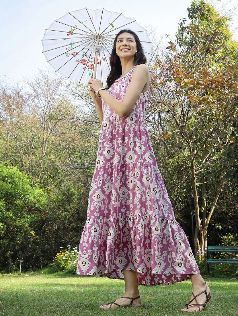 women printed halter neck tiered maxi dress
