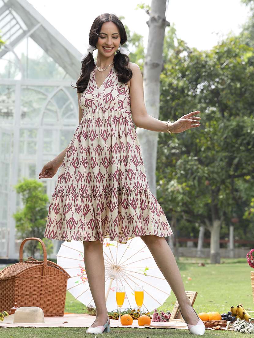 women printed halter neck tiered dress