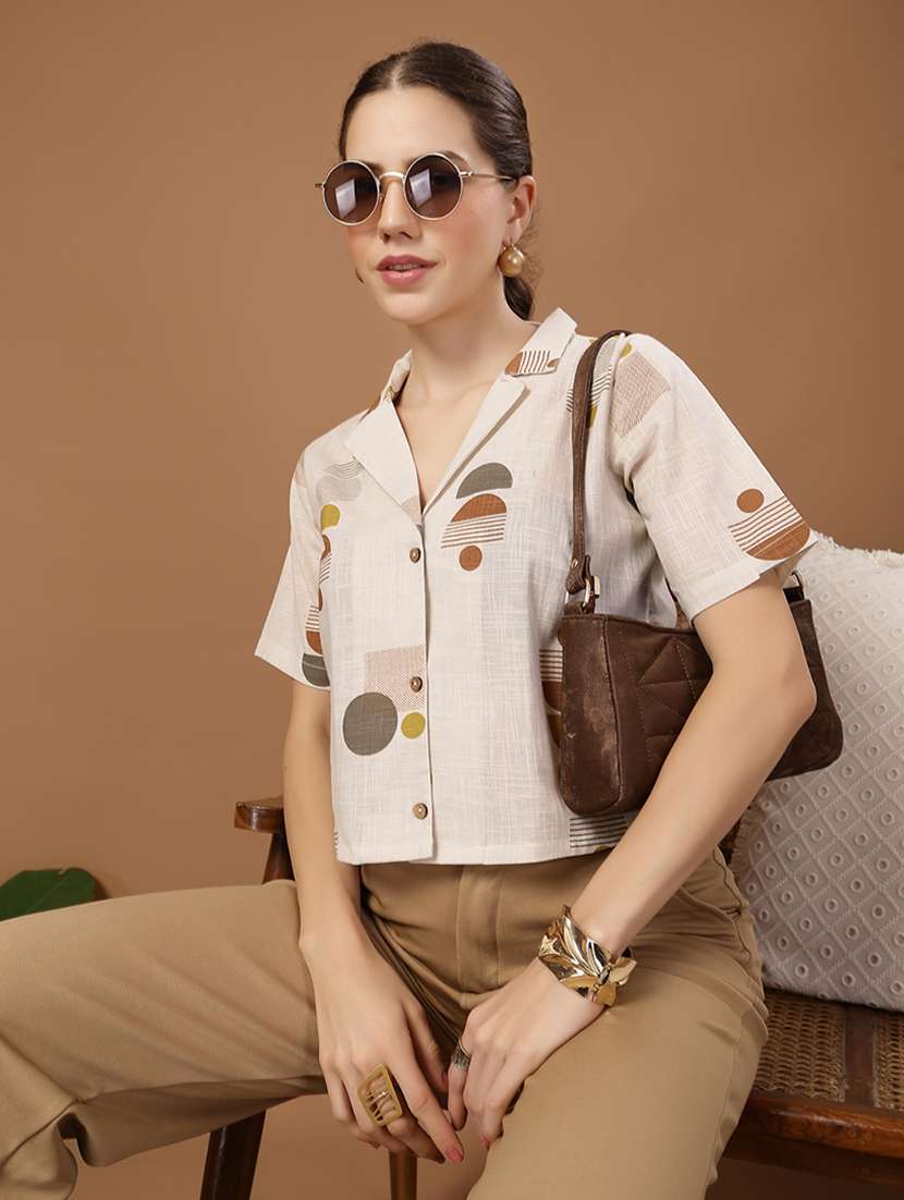 women printed collared crop shirt