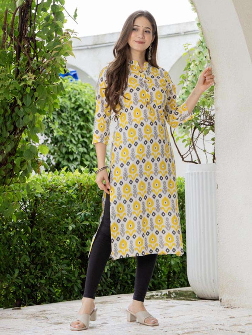 women printed three quarter sleeve straight kurta
