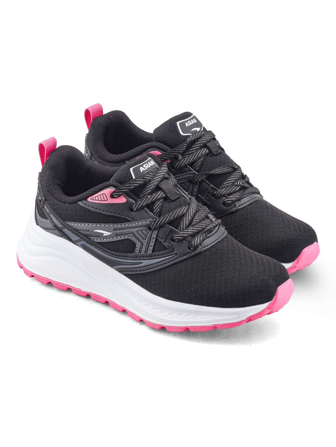 women solid lace up sports shoes