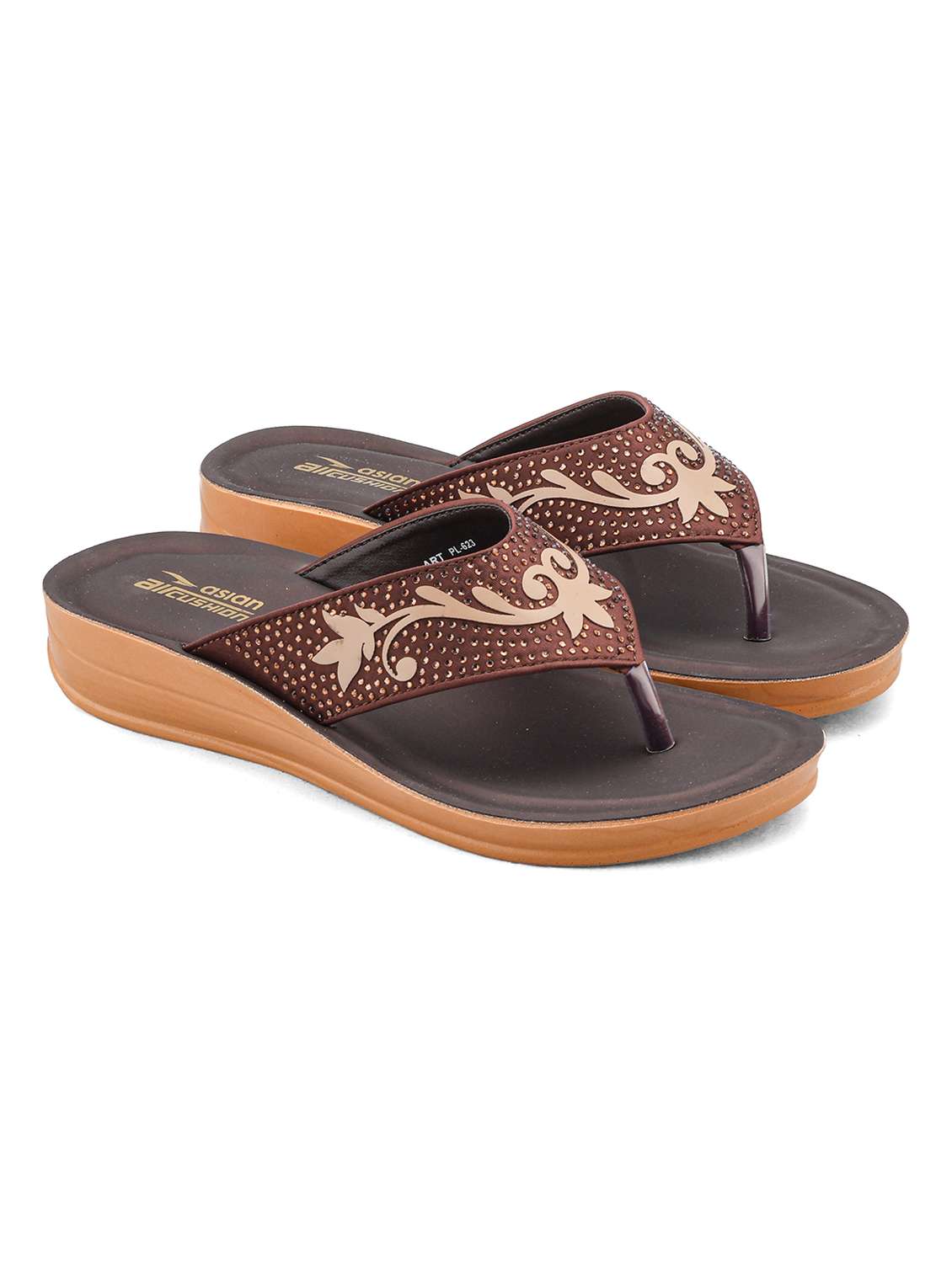 women embellished toe separator sandal