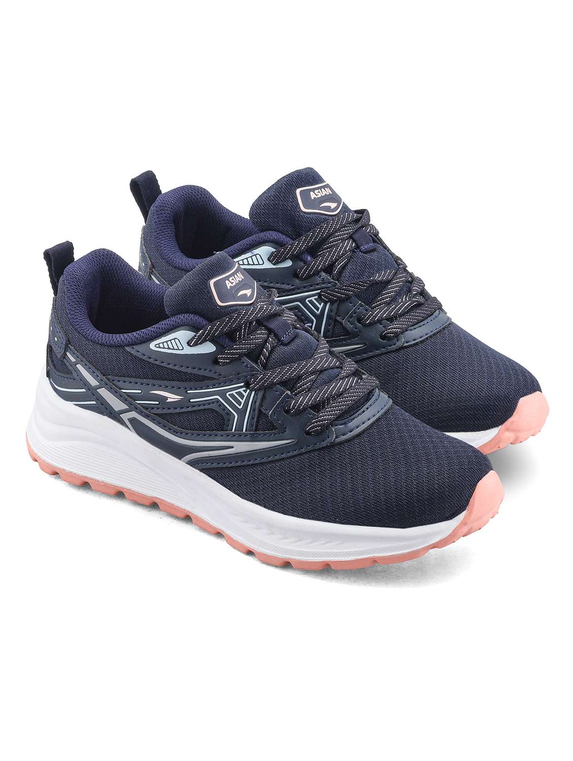 women solid lace up sports shoes