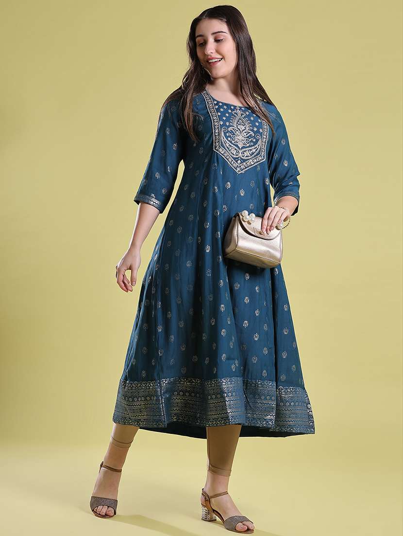 women printed three quarter sleeve anarkali kurta