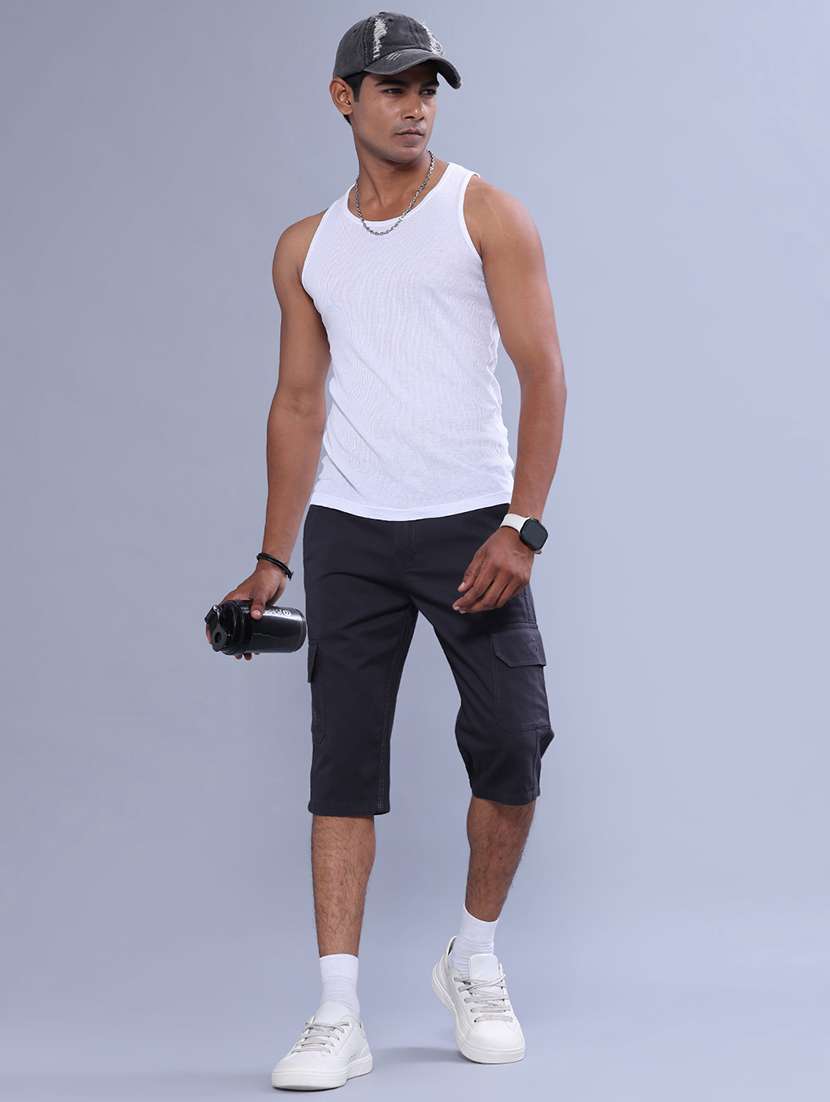 Men Solid Mid Rise Three Fourth Cargo Shorts - 22516133 -  Standard Image - 5