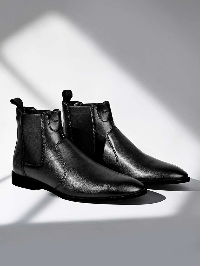 men black slip on boot
