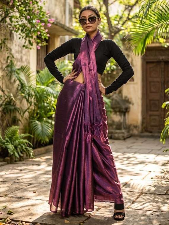 women solid plain saree with blouse - 22517788 -  Standard Image - 3