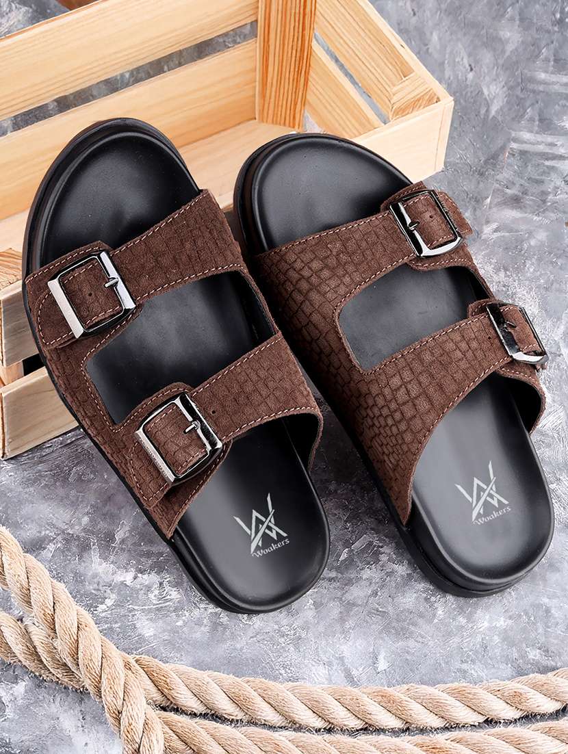 men textured slip on sandal