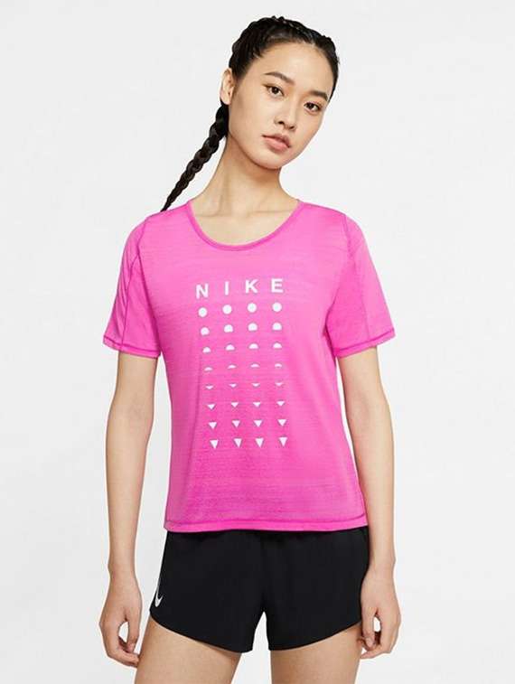  women printed round neck regular t-shirt