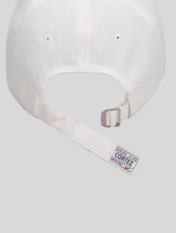 white cotton base ball cap with shoe patch - 22517909 -  Standard Image - 3