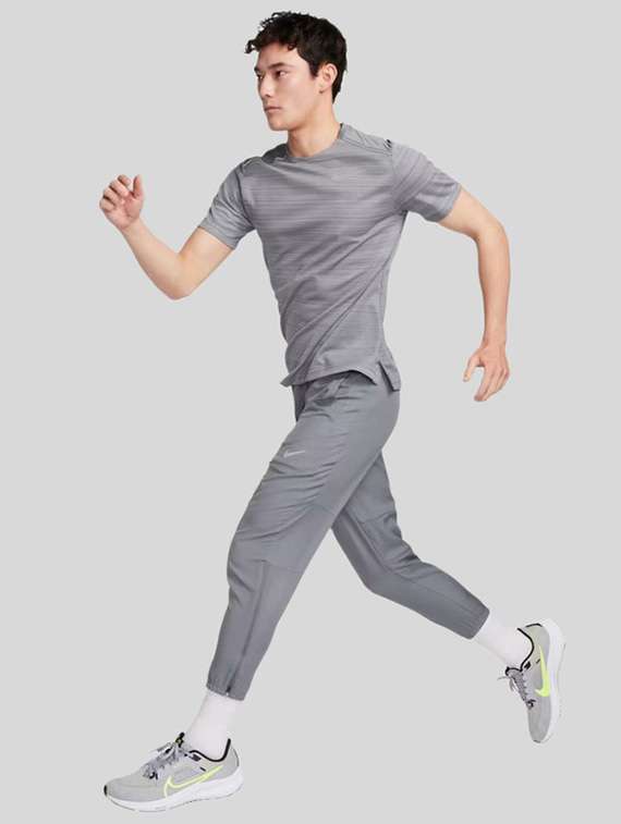 men solid mid rise slim fit jogger - 22517963 -  Standard Image - 3