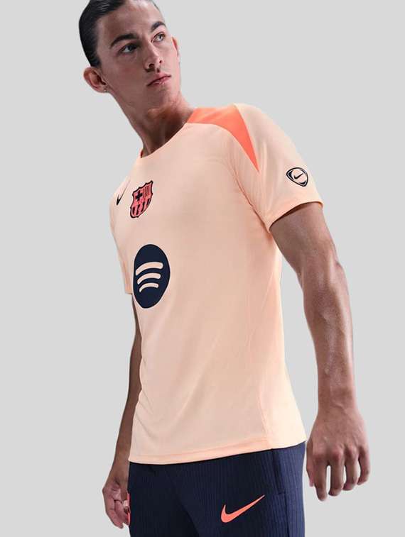 men printed raglan sleeve regular fit t-shirt
