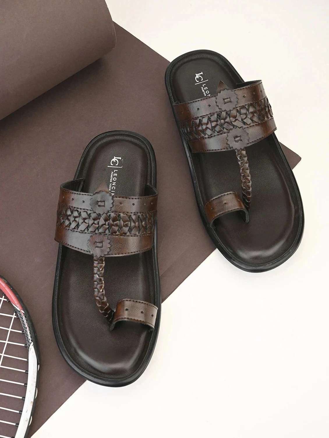 men brown one toe kolhapuri