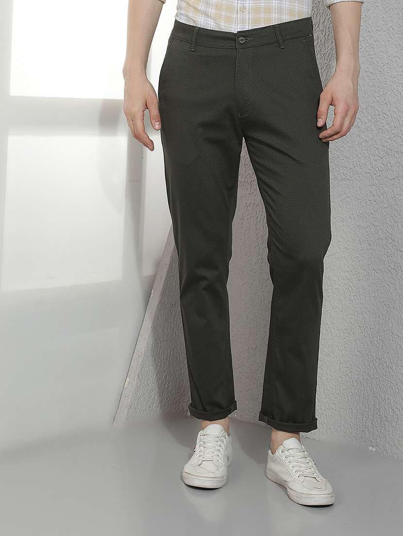 men solid mid rise flat front chinos