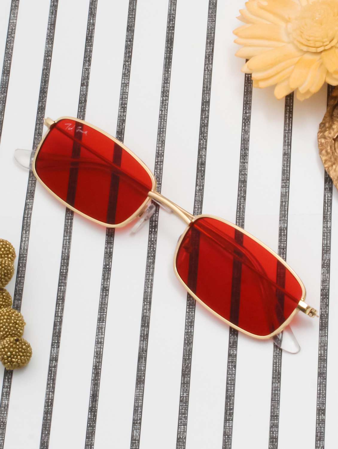 ted smith unisex red lens & gold-toned wayfarer sunglasses with uv protected lens