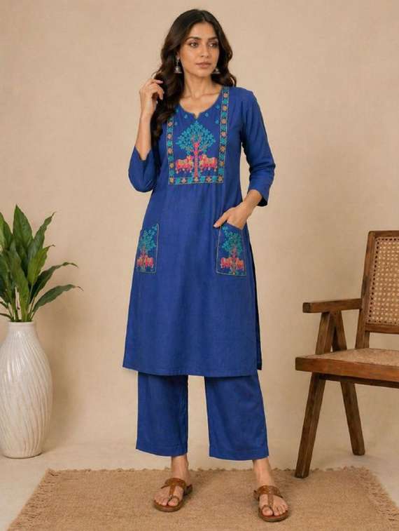 women embroidered three quarter sleeve kurta pant set