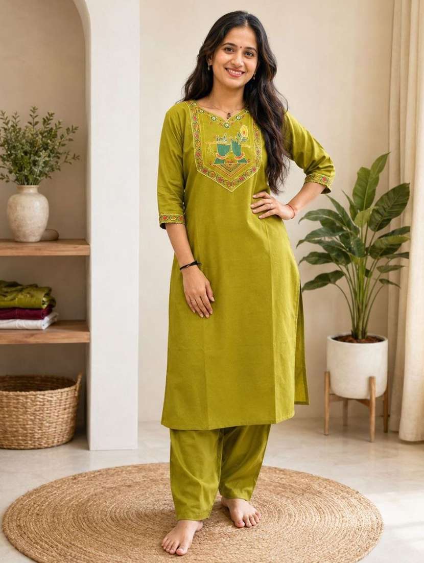 women embroidered three quarter sleeve kurta pant set