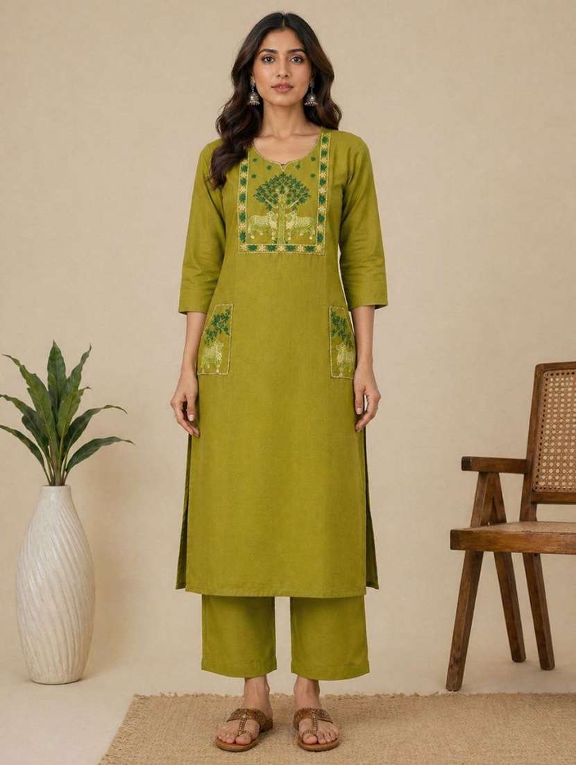 women embroidered three quarter sleeve kurta pant set