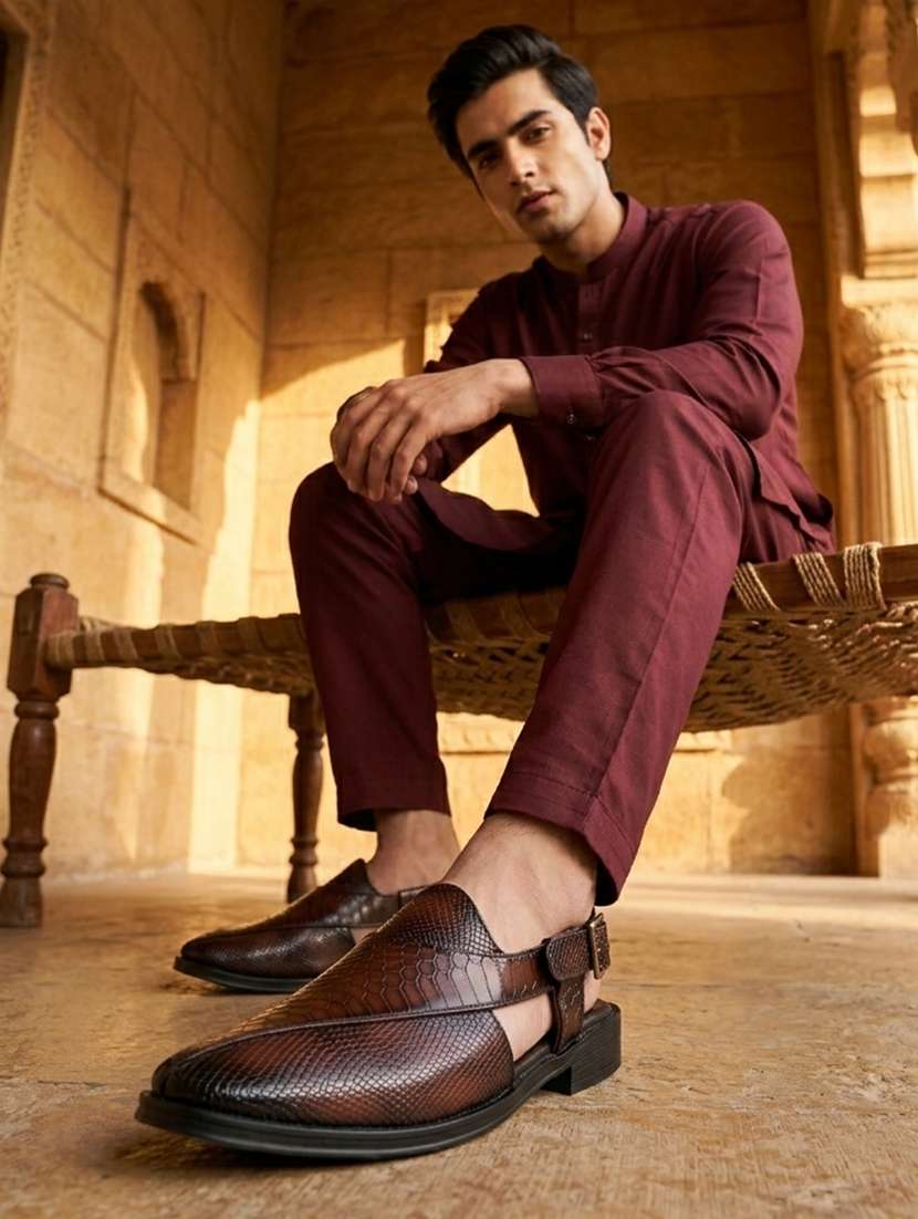 men textured back strap sandal - 22520797 -  Standard Image - 5