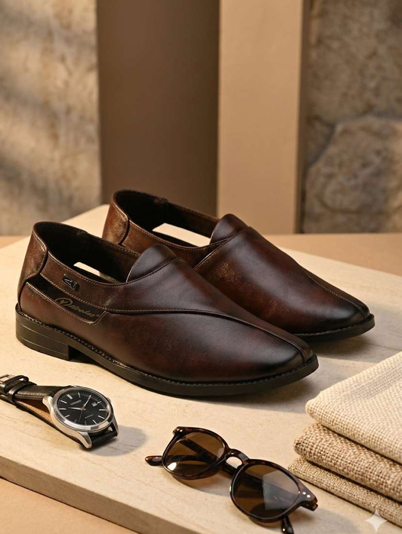 men solid close back sandal