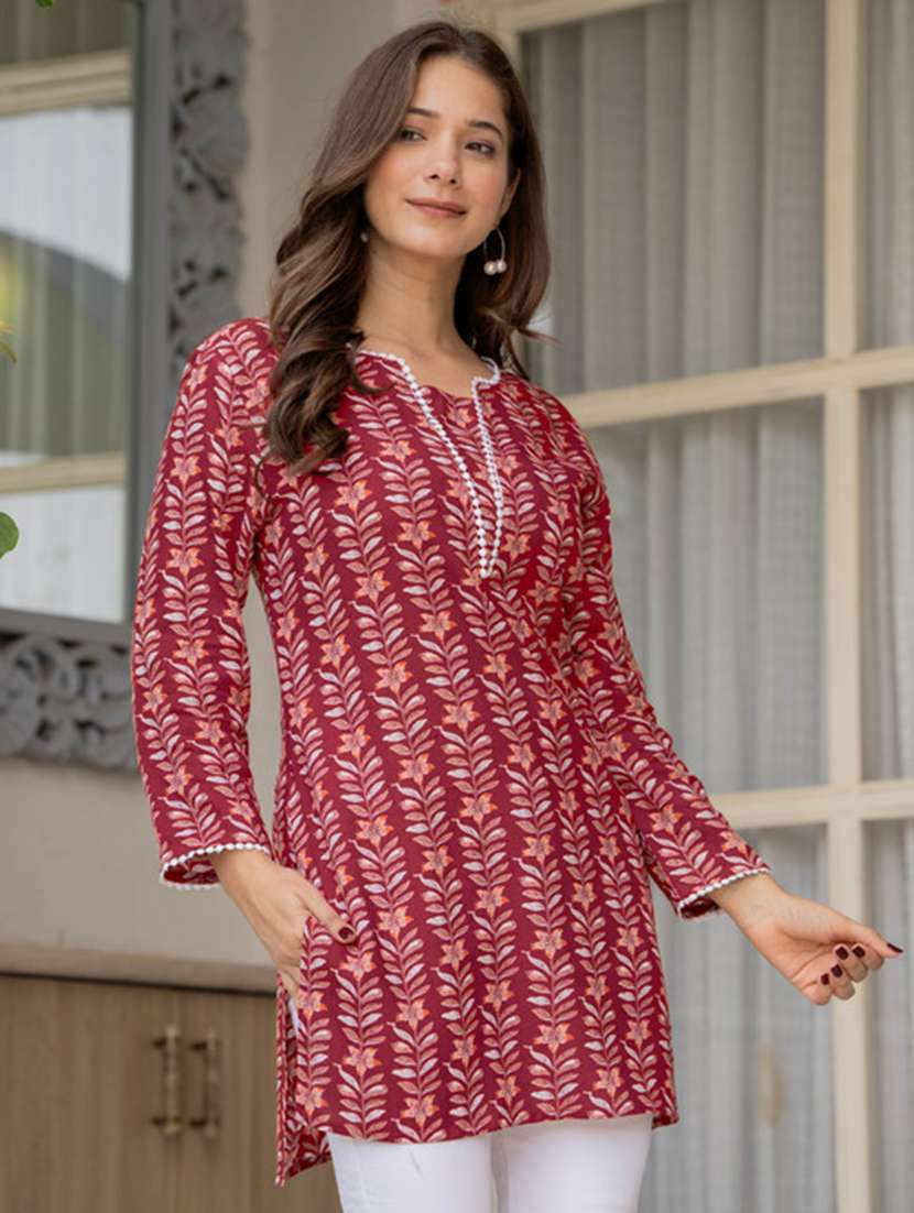 women printed notch neck straight kurti