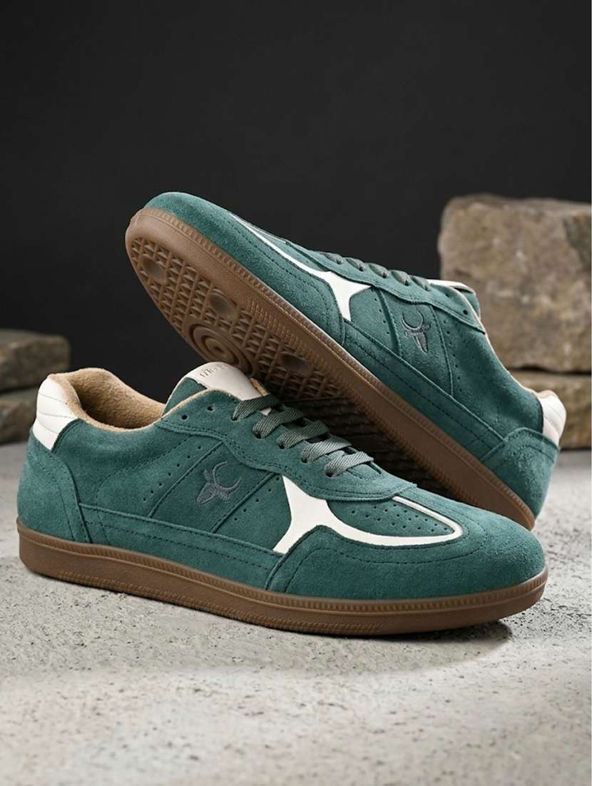 men solid lace up sneaker