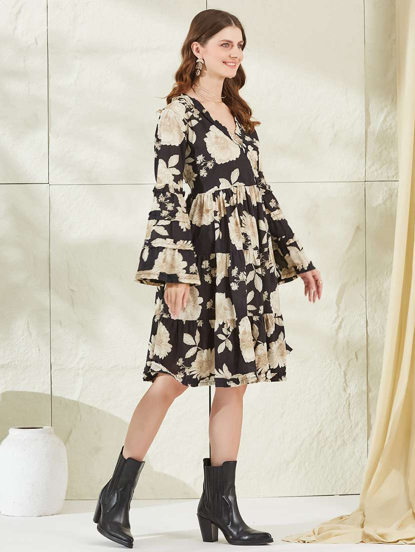 women printed v neck tiered dress - 22520934 -  Standard Image - 3