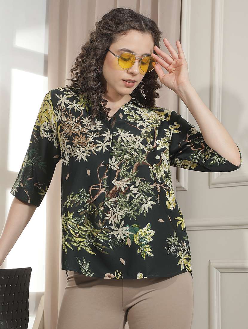 women printed collared regular top