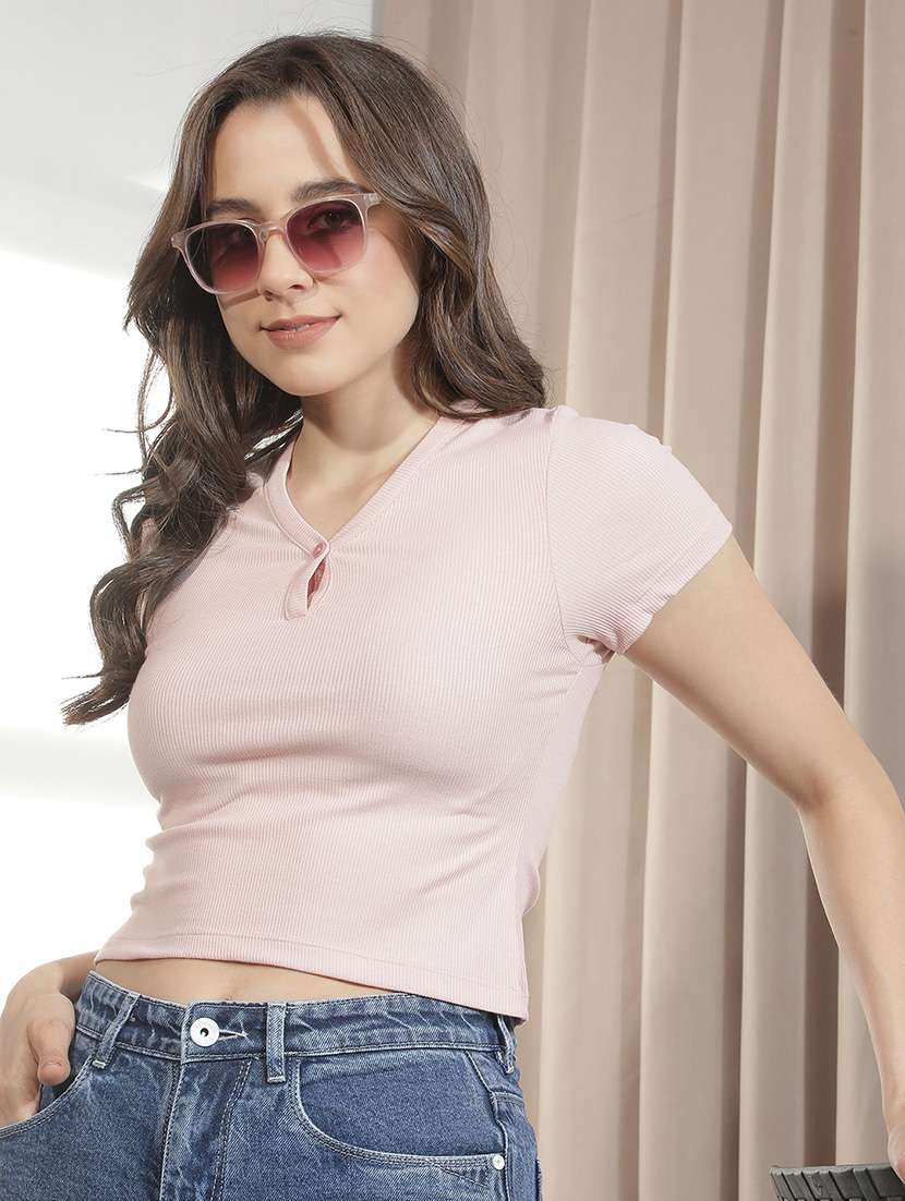 women solid v neck crop t-shirt