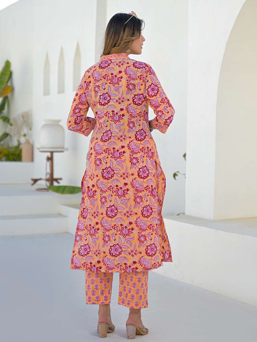 women printed three quarter sleeves kurta pant set with dupatta - 22521186 -  Standard Image - 3