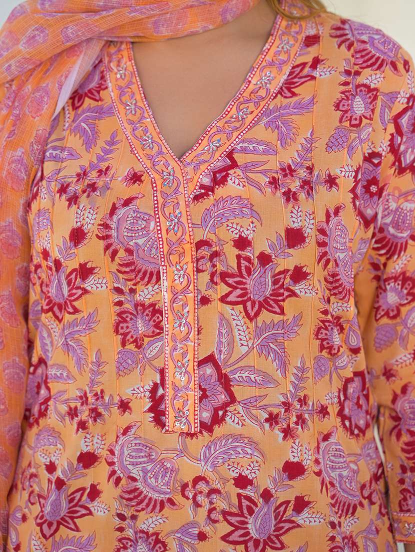 women printed three quarter sleeves kurta pant set with dupatta - 22521186 -  Standard Image - 5