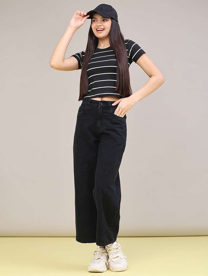 Women Striped Short Sleeves Regular Fit T-shirt - 22522472 -  Standard Image - 5