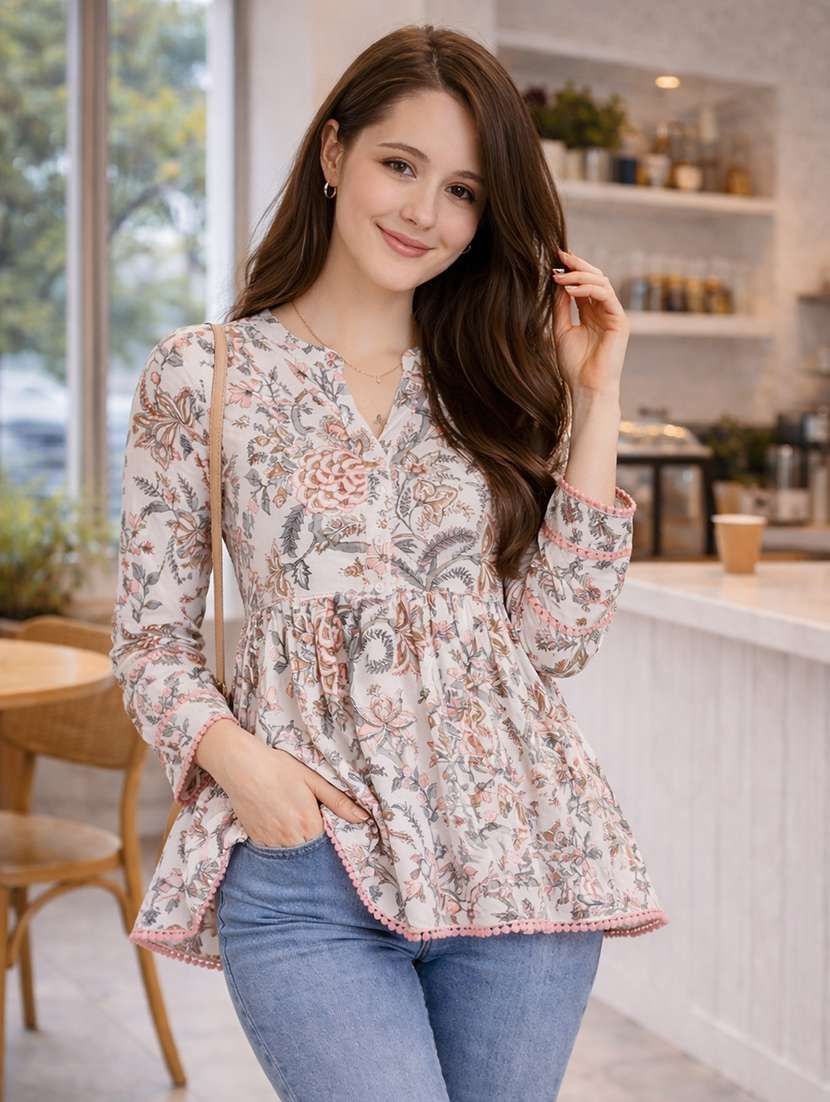 women printed three quarter sleeve ethnic top