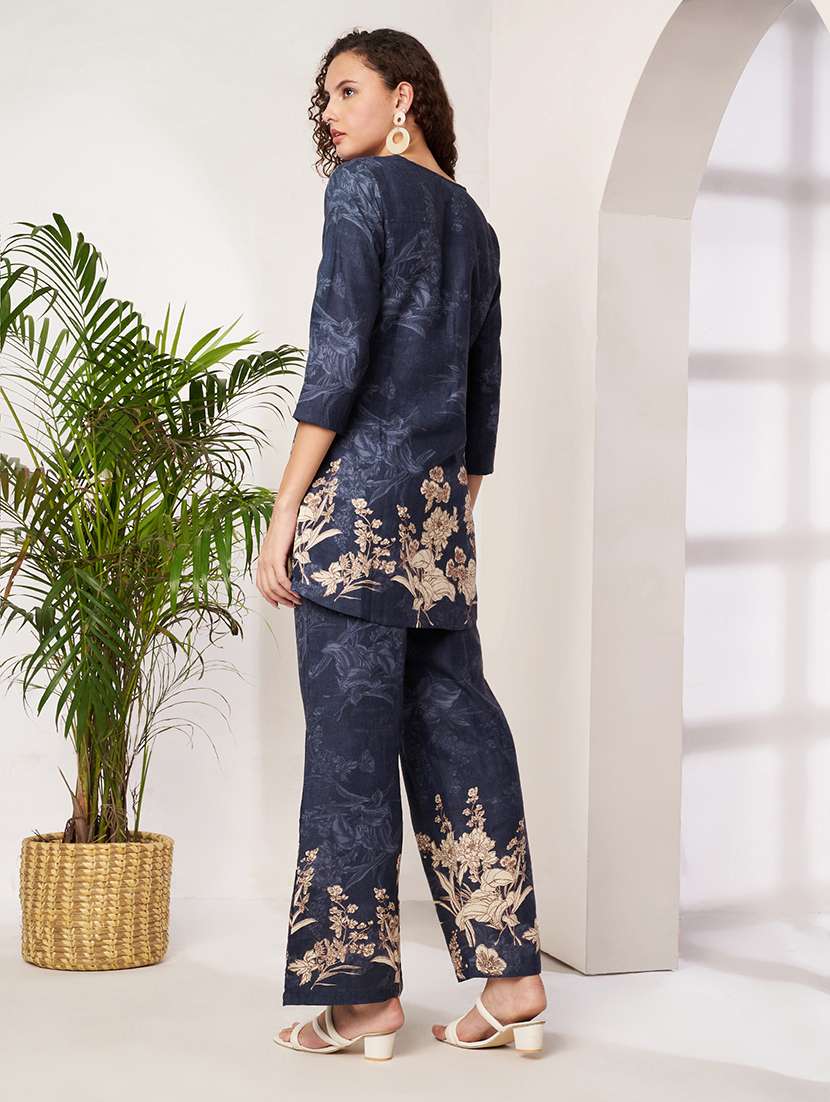 women printed notch neck ethnic co-ord set - 22522660 -  Standard Image - 3