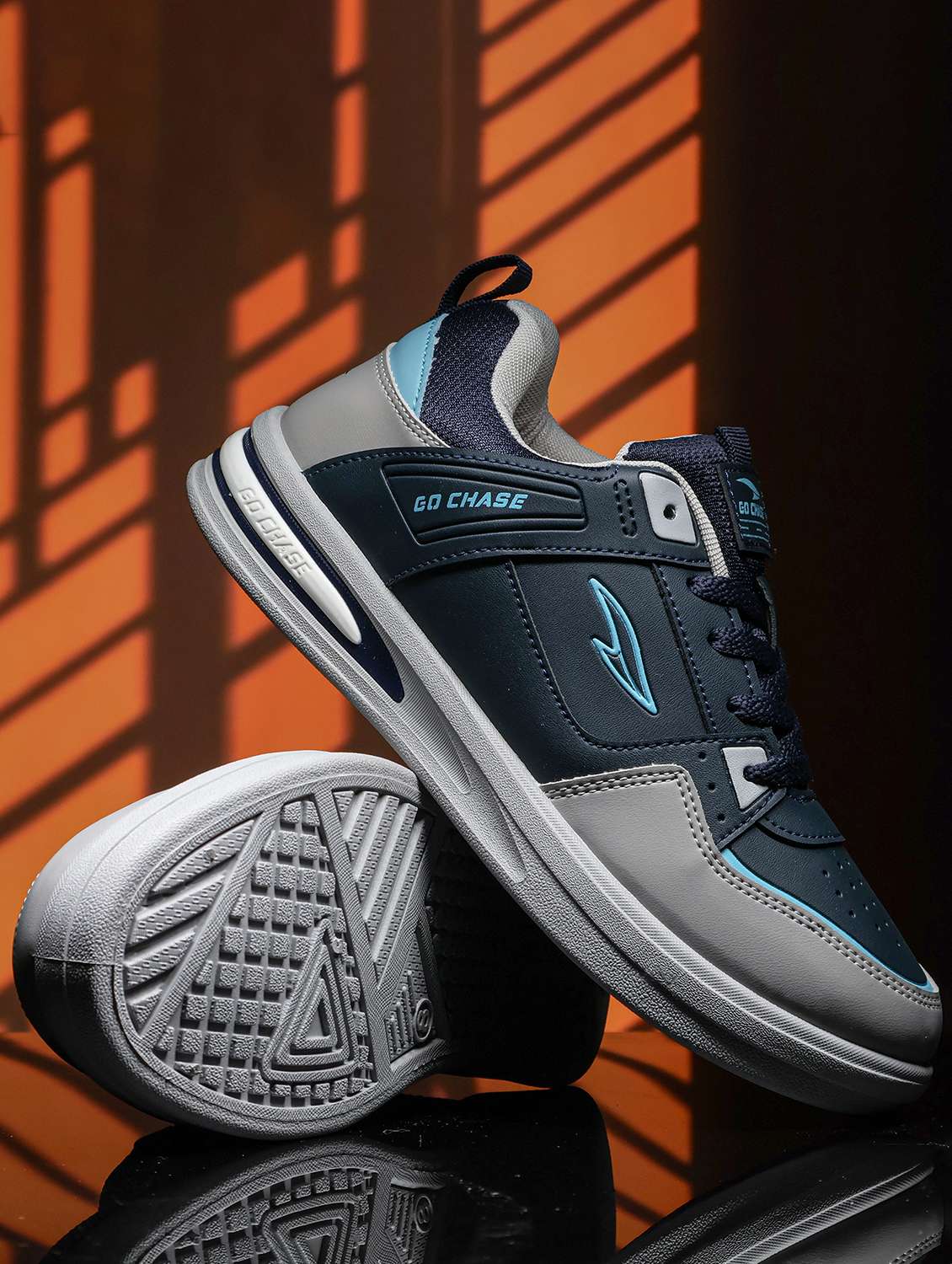 men navy blue lace up sneaker