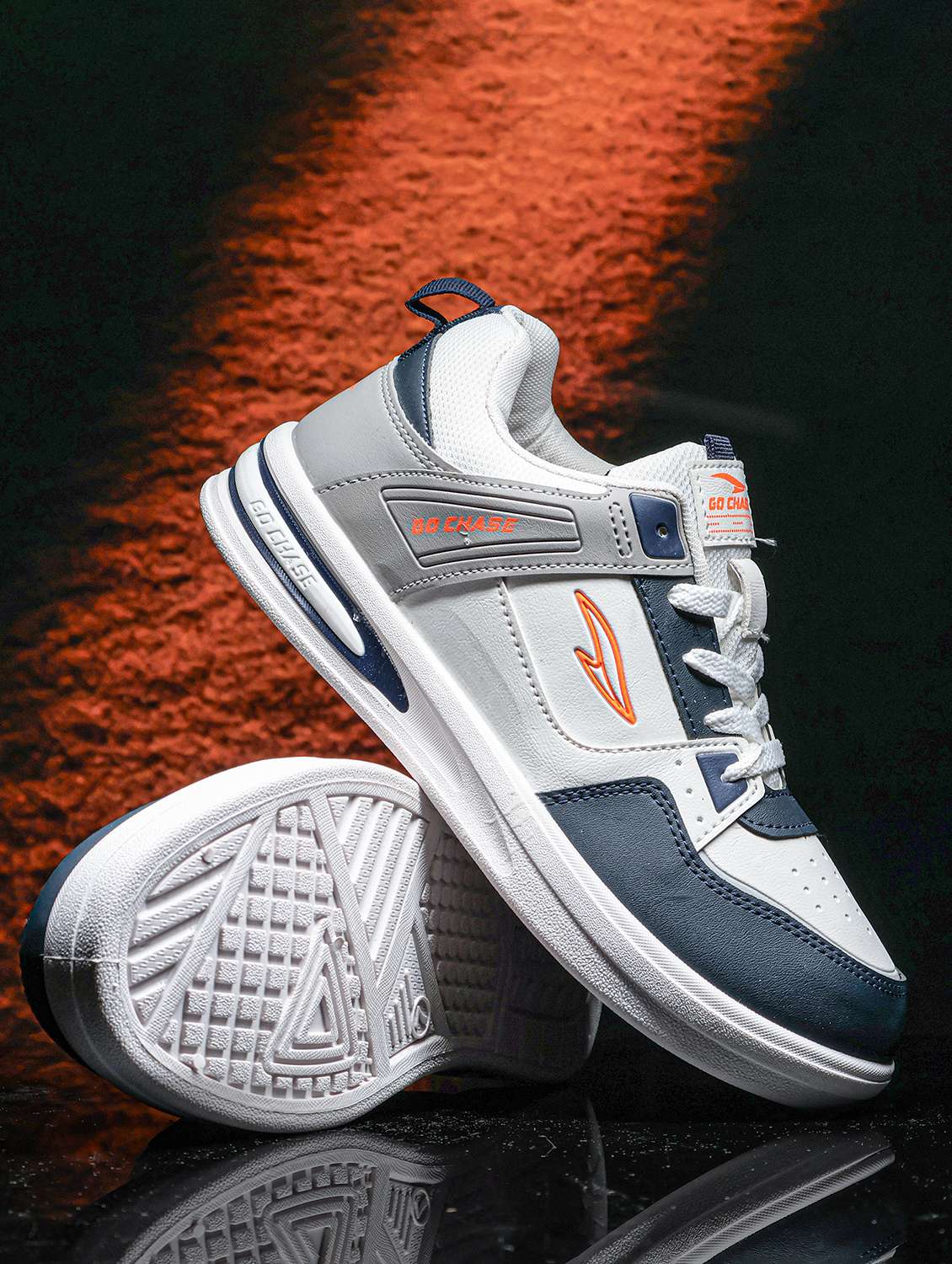 men color block lace up sneaker
