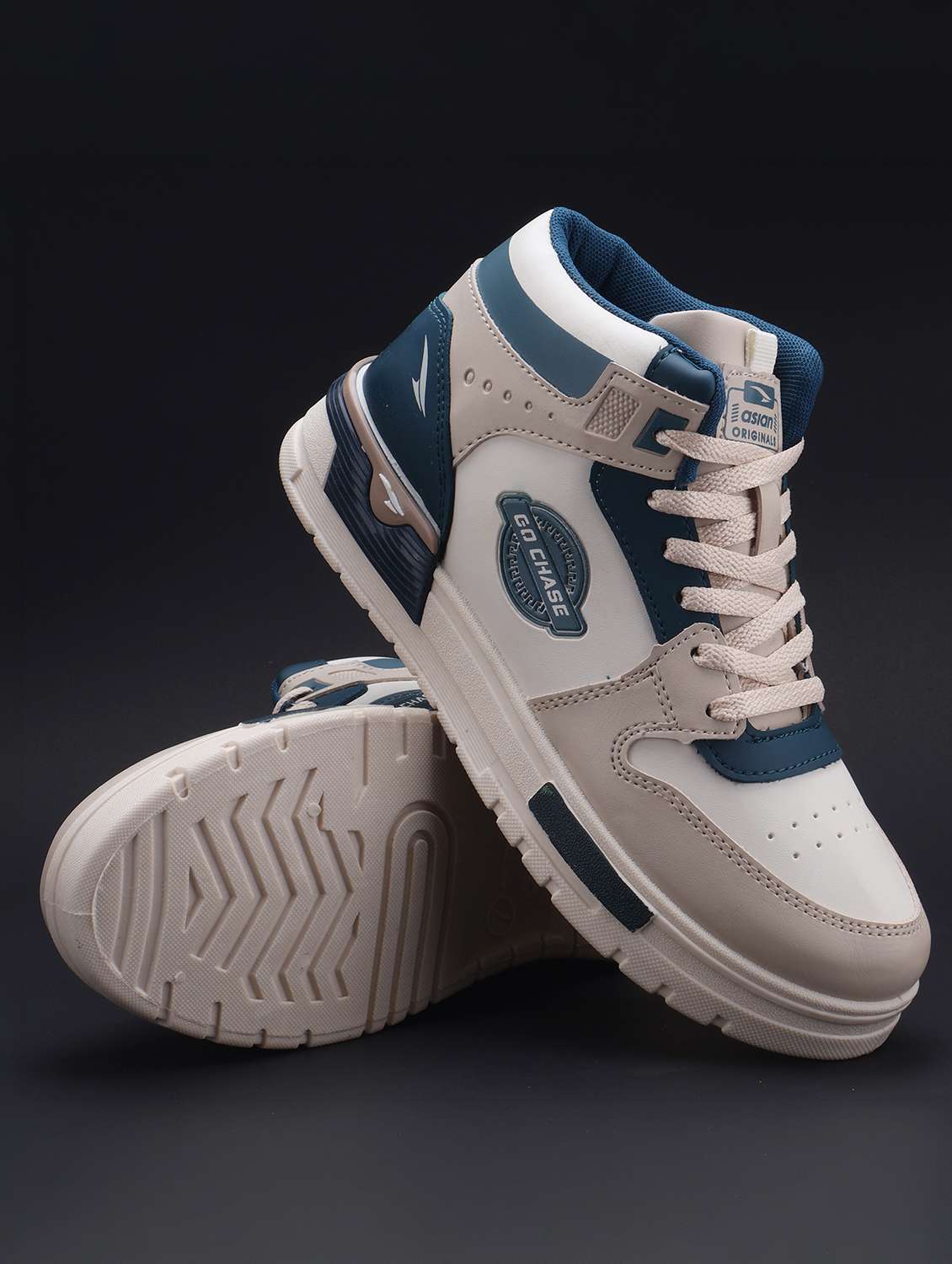men color block lace up sneaker