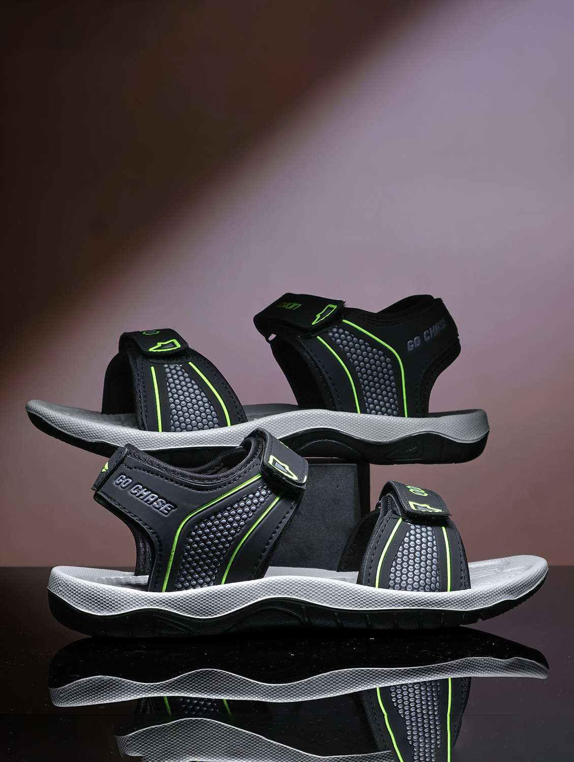 men black back strap floater