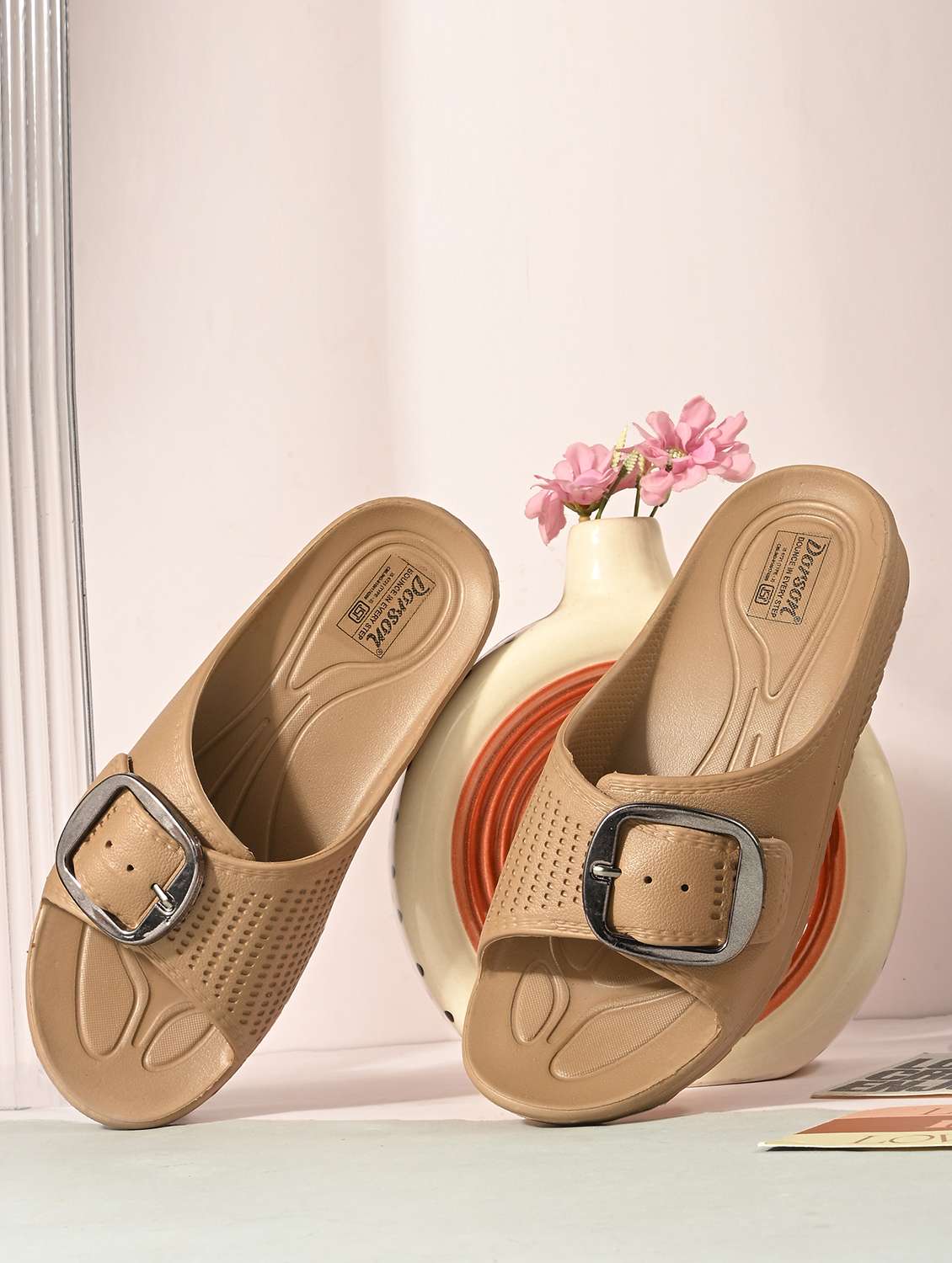 women textured slip on slides