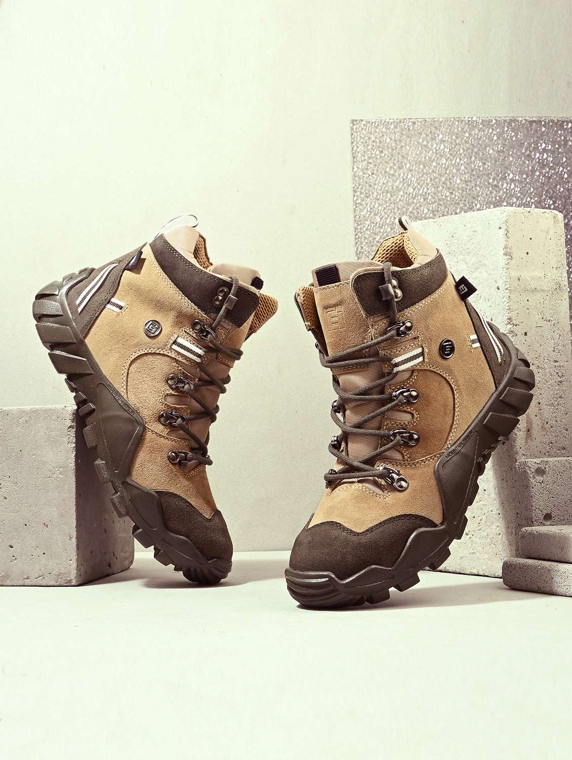 men beige hiking boots boot