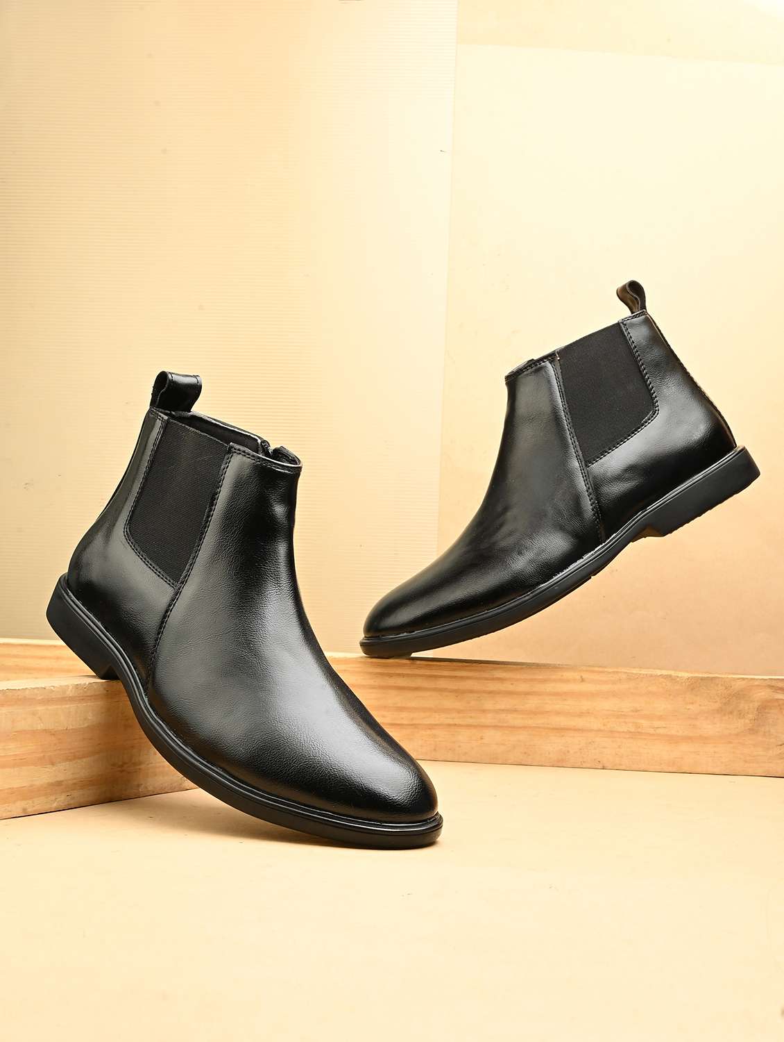 men black slip on boot